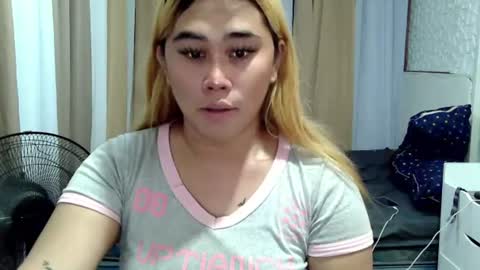 Snapshot of dreammegan chatting on 06/15/26, 04:58 Stacy DONT FORGET TO FOLLOW ME AND THUMBS UP my wife samgrg2 online show from 06/15/26, 04:58