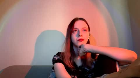 Luna online show from 11/20/25, 10:26