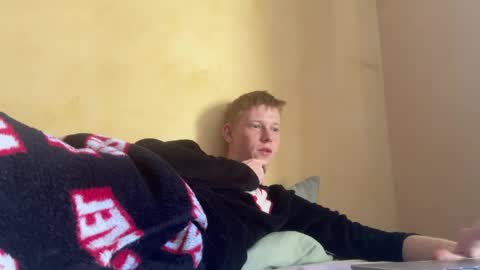 Snapshot of dreamy_devi1 chatting on 04/06/26, 01:23 dreamy_devi1 online show from 04/06/26, 01:23