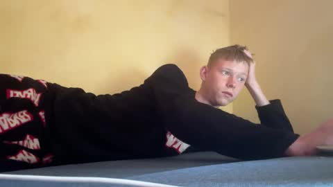 Snapshot of dreamy_devi1 chatting on 04/14/26, 11:38 dreamy_devi1 online show from 04/14/26, 11:38