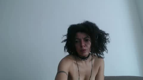 DreamyLatina online show from 10/18/25, 03:57