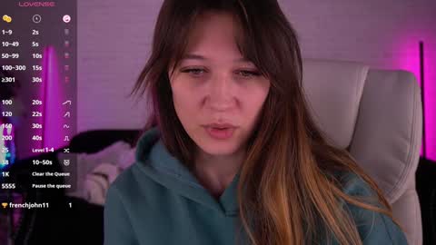 Lina online show from 01/28/25, 07:22