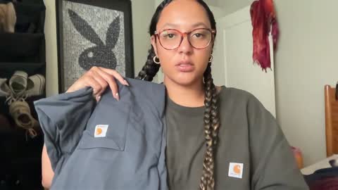 RIRI OR DREAMY online show from 01/12/25, 06:49