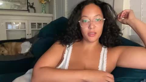 RIRI OR DREAMY online show from 12/22/25, 03:14