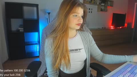 my name is Lia online show from 12/16/24, 07:00