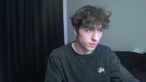 Snapshot of dress_air chatting on 04/16/26, 10:49 Air online show from 04/16/26, 10:49