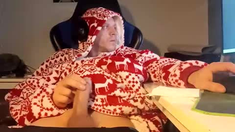 Snapshot of drijn3 chatting on 11/23/25, 10:26 drijn3 online show from 11/23/25, 10:26