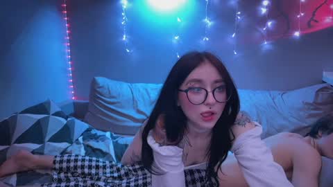 Tara  Sonny online show from 02/01/25, 03:52