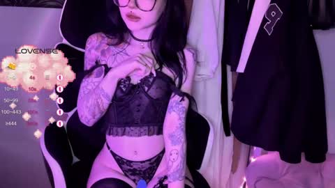 Tara  Sonny online show from 10/21/25, 04:46