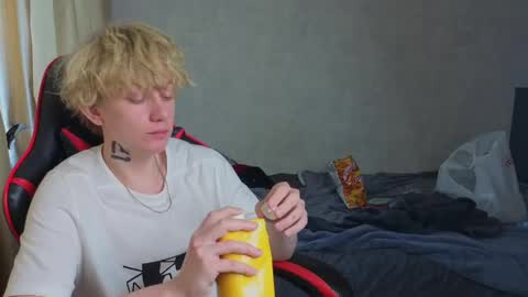 Mark online show from 05/25/26, 05:08
