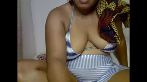 Snapshot of drippingnwet chatting on 06/15/26, 09:17 drippingnwet online show from 06/15/26, 09:17