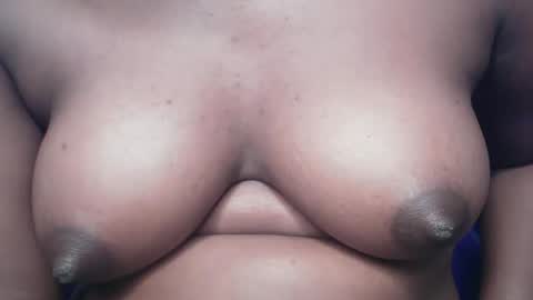 Snapshot of drippussy1 chatting on 02/04/26, 04:18 Ebonypussy1 online show from 02/04/26, 04:18