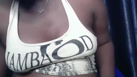 Snapshot of drippussy1 chatting on 02/16/26, 06:37 Ebonypussy1 online show from 02/16/26, 06:37