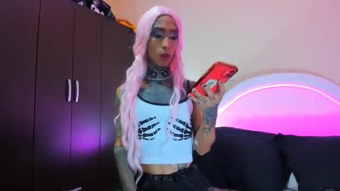 drippyorlove online show from 02/05/25, 12:10