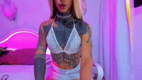 drippyorlove online show from 09/25/25, 10:02