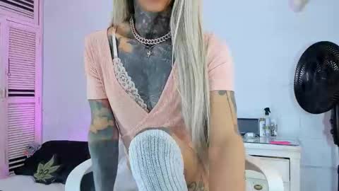 drippyorlove online show from 04/01/26, 08:39