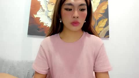 Snapshot of dripqueenxoxo chatting on 05/06/26, 06:35 miss. Erika online show from 05/06/26, 06:35