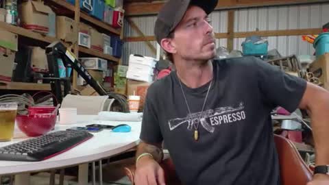 Inexperienced catfish online show from 05/10/26, 03:23