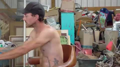 Inexperienced catfish online show from 05/11/26, 04:15