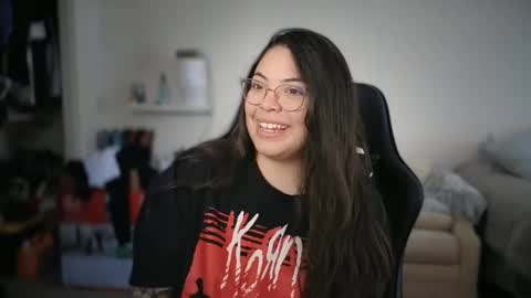 Drizzypeach602 online show from 12/08/24, 09:19