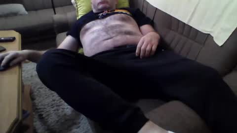 Snapshot of drkadzia chatting on 02/23/25, 08:44 johnny online show from 02/23/25, 08:44