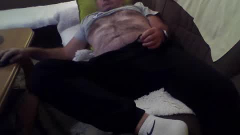 Snapshot of drkadzia chatting on 10/03/25, 08:17 johnny online show from 10/03/25, 08:17