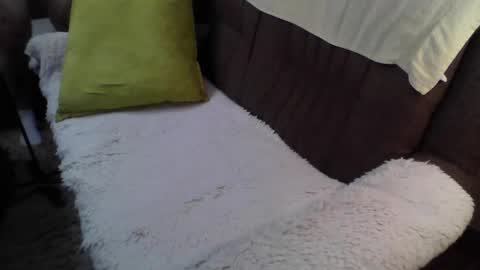 Snapshot of drkadzia chatting on 11/25/25, 02:17 johnny online show from 11/25/25, 02:17