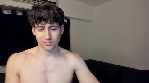 Snapshot of drmozo chatting on 11/12/25, 07:57 Alexander online show from 11/12/25, 07:57