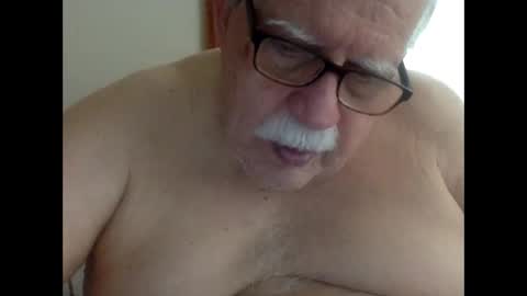 Snapshot of drnick069 chatting on 12/03/25, 03:54 drnick069 online show from 12/03/25, 03:54