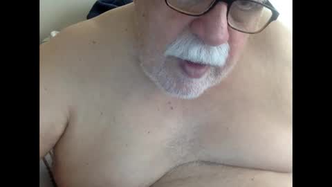 Snapshot of drnick069 chatting on 04/10/26, 04:01 drnick069 online show from 04/10/26, 04:01