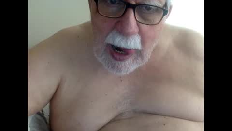 Snapshot of drnick069 chatting on 04/14/26, 03:18 drnick069 online show from 04/14/26, 03:18