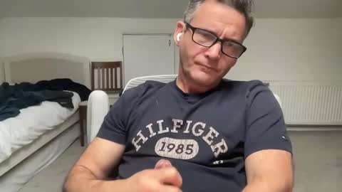 Snapshot of drnickarman chatting on 10/19/25, 01:34 Nick online show from 10/19/25, 01:34