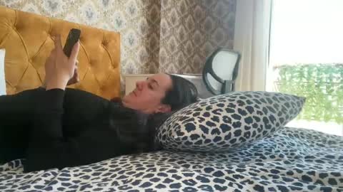 Snapshot of drresa chatting on 03/06/25, 08:52 Dr. Resa online show from 03/06/25, 08:52