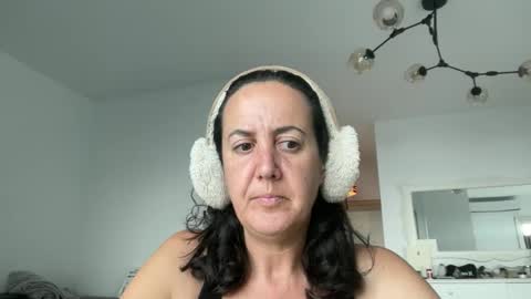 Snapshot of drresa chatting on 10/20/25, 06:14 Dr. Resa online show from 10/20/25, 06:14