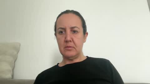 Snapshot of drresa chatting on 12/16/25, 08:08 Dr. Resa online show from 12/16/25, 08:08