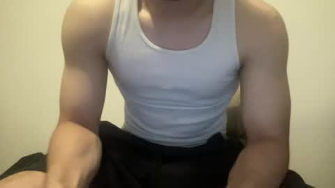 Snapshot of drveucrzy chatting on 07/09/26, 12:58 driveucrzy online show from 07/09/26, 12:58