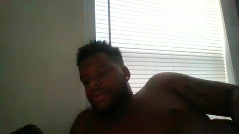 Snapshot of dsmoov_ chatting on 09/26/25, 02:54 SmoovFanz online show from 09/26/25, 02:54