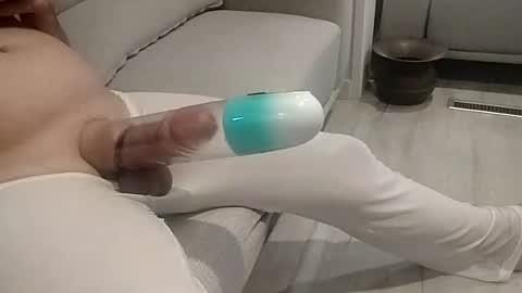 dtrain6969420 online show from 03/19/26, 02:48