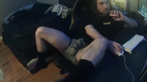 Snapshot of dubz0205 chatting on 12/06/24, 02:46 dubz0205 online show from 12/06/24, 02:46