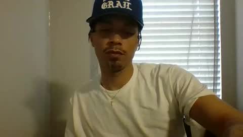 Snapshot of dubz07 chatting on 04/27/26, 10:30 dubz07 online show from 04/27/26, 10:30