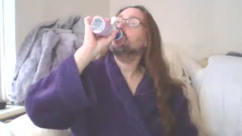 chris online show from 10/12/25, 05:12