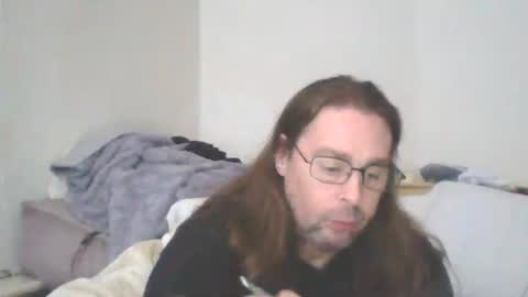 chris online show from 11/03/25, 05:03