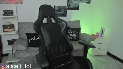  ALICE  online show from 01/27/25, 01:52