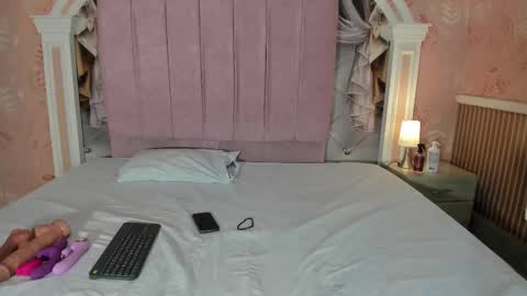 Snapshot of dulce_girls chatting on 03/02/26, 12:12 Dulce online show from 03/02/26, 12:12