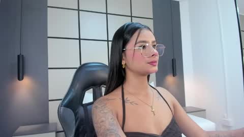D U L C E online show from 06/01/26, 07:37