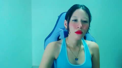 dulce_mauren online show from 12/19/25, 04:52