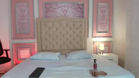 Snapshot of dulce_sweeett chatting on 02/22/26, 04:35 Dulce online show from 02/22/26, 04:35