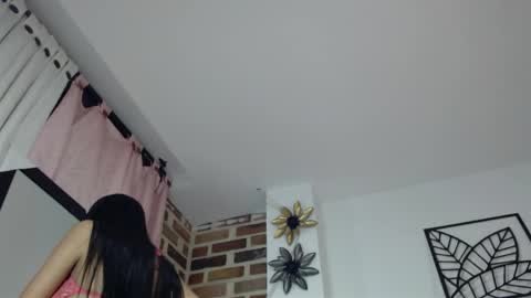 Snapshot of dulce_tentaciion chatting on 05/27/26, 11:35 Dulce online show from 05/27/26, 11:35