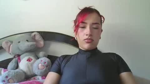 dulce_xiara online show from 04/04/26, 06:38