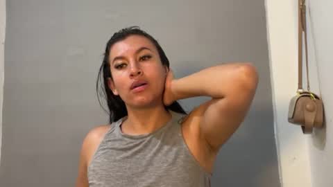 Snapshot of dulceizzy chatting on 04/06/26, 12:30 dulceizzy online show from 04/06/26, 12:30